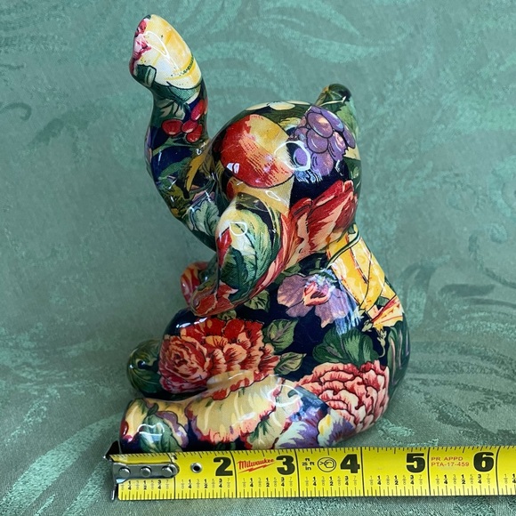 Collectible elephant trunk up for good luck. Vintage La Vie Safari, collage. - Picture 10 of 10